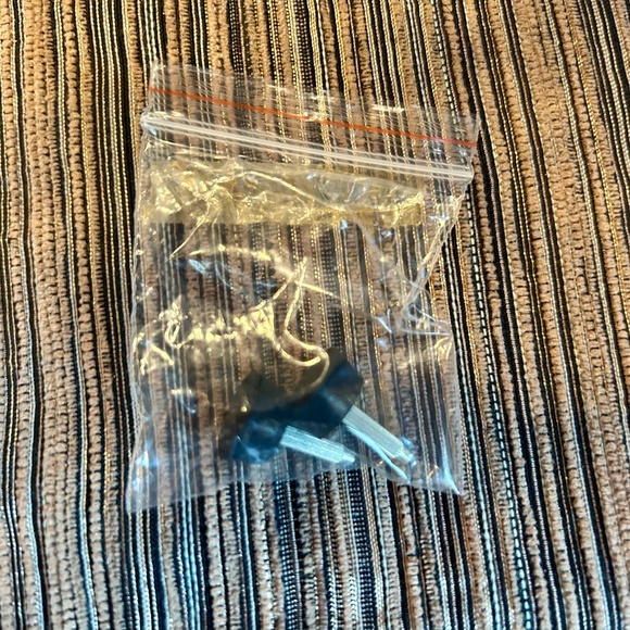 Steven Madden Black Leather Stilettos with Ankle Straps and Pointed Toes Size 10 - Picture 6 of 7